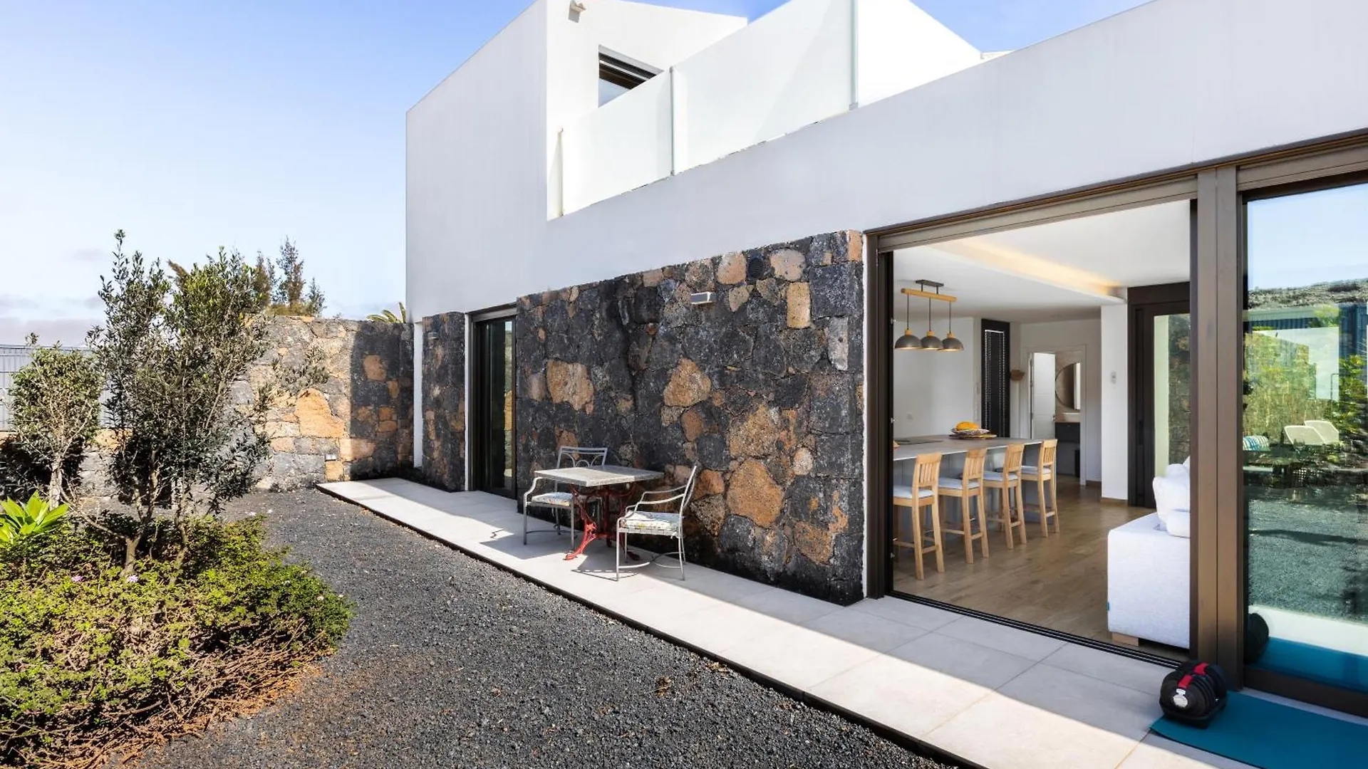 Villa La Tabaiba- Bright Open Spaces, Private & Heated Pool ラ・オリーバ 0*,